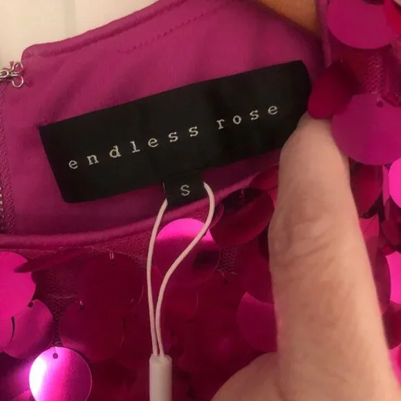 Endless Rose Circle Sequins Dress in Fuchsia Pink Size Small - Picture 8 of 14